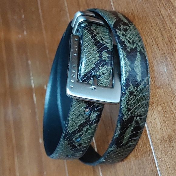 Perry Ellis Accessories - Vintage Perry Ellis Snakeskin Belt M